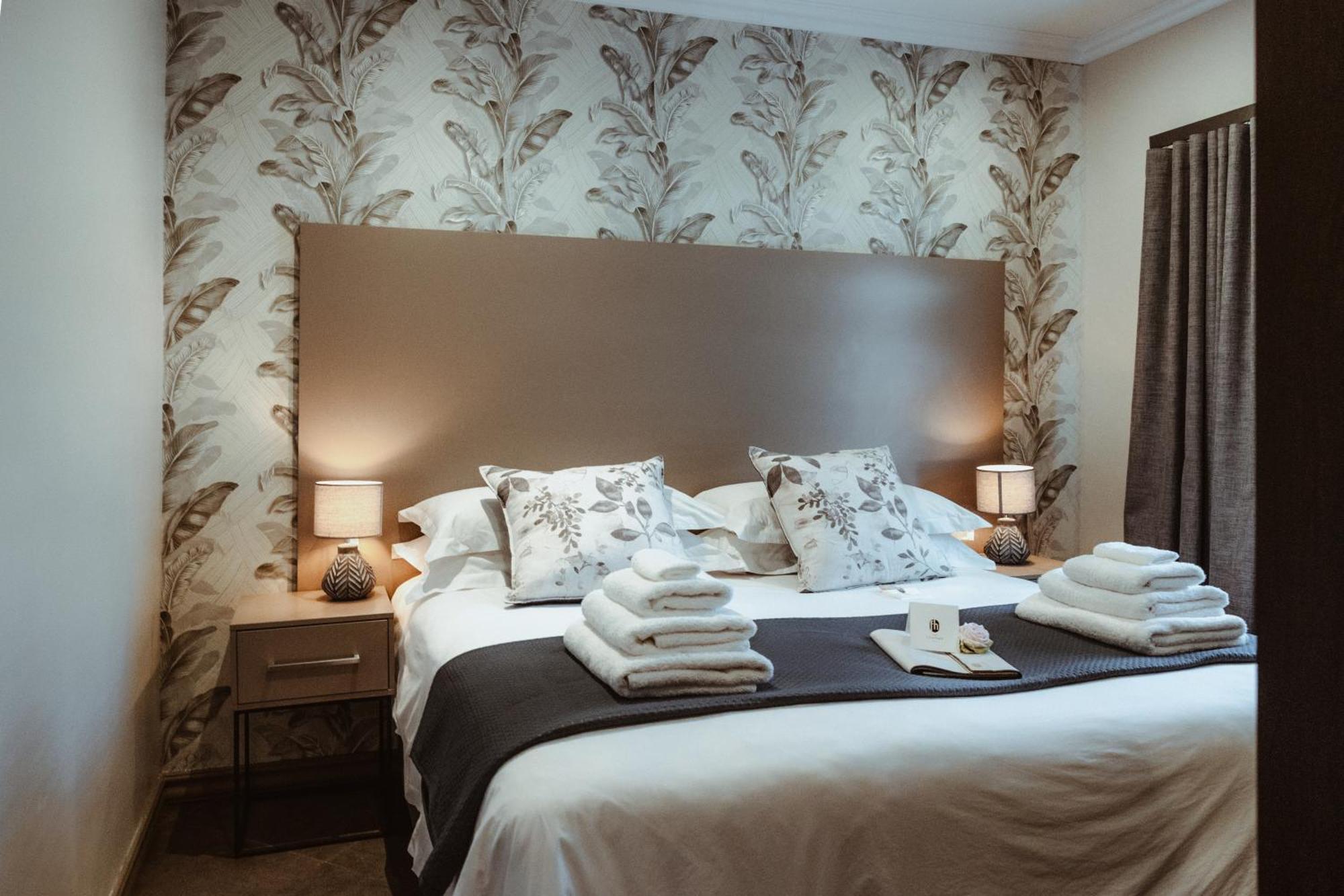 The Feather Hill Boutique Hotel بوتشيفستروم المظهر الخارجي الصورة