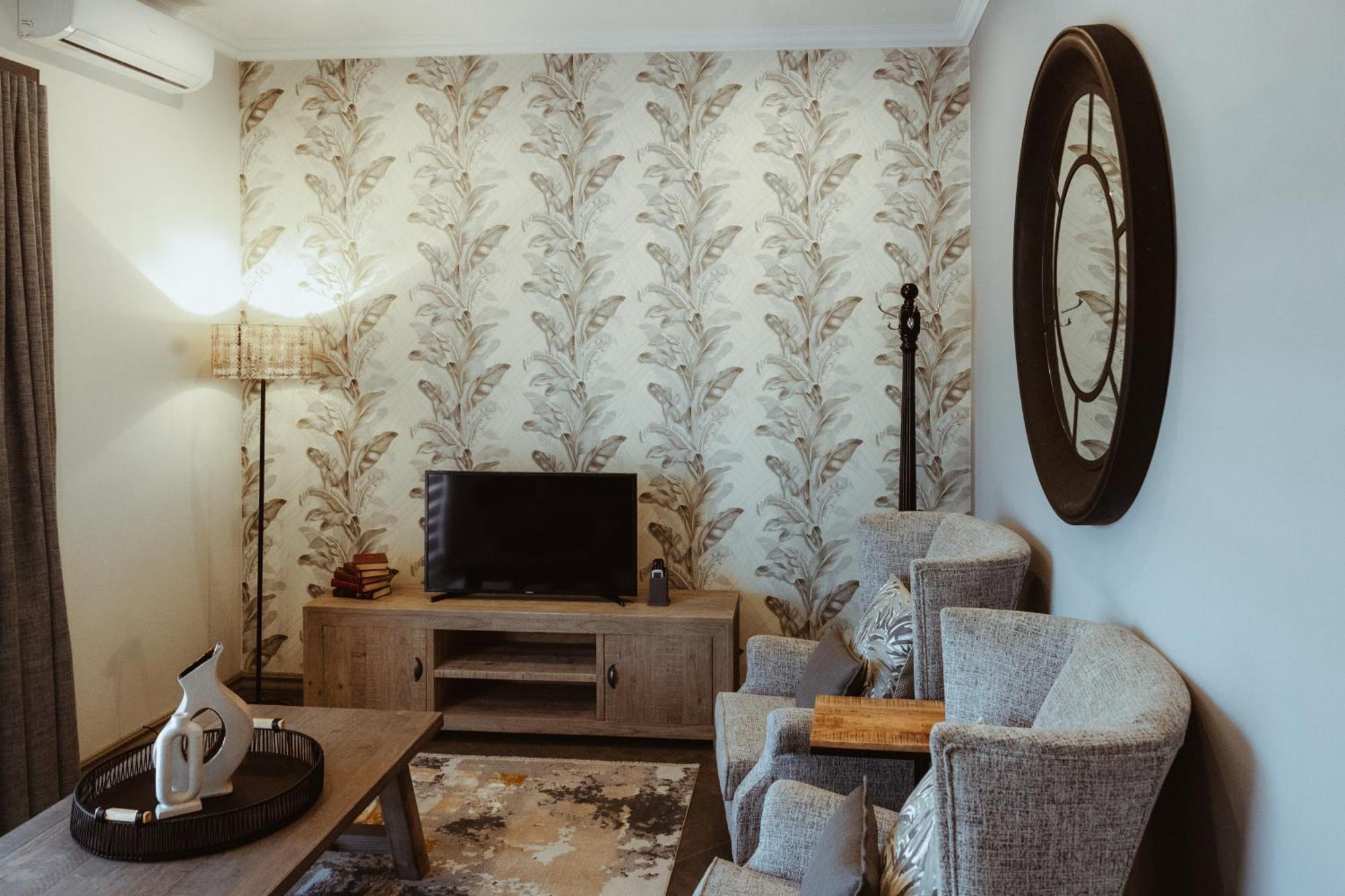 The Feather Hill Boutique Hotel بوتشيفستروم المظهر الخارجي الصورة