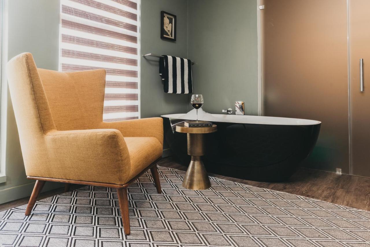 The Feather Hill Boutique Hotel بوتشيفستروم المظهر الخارجي الصورة